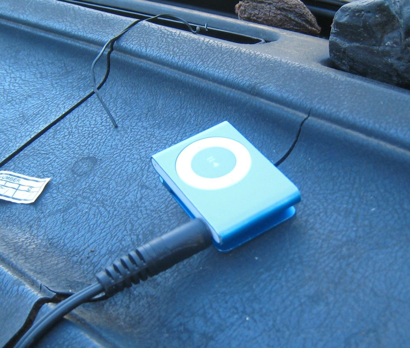 Illustration for article titled Connect An iPod To Your Beater's Theft-Deterring Radio With A Wired FM Modulator